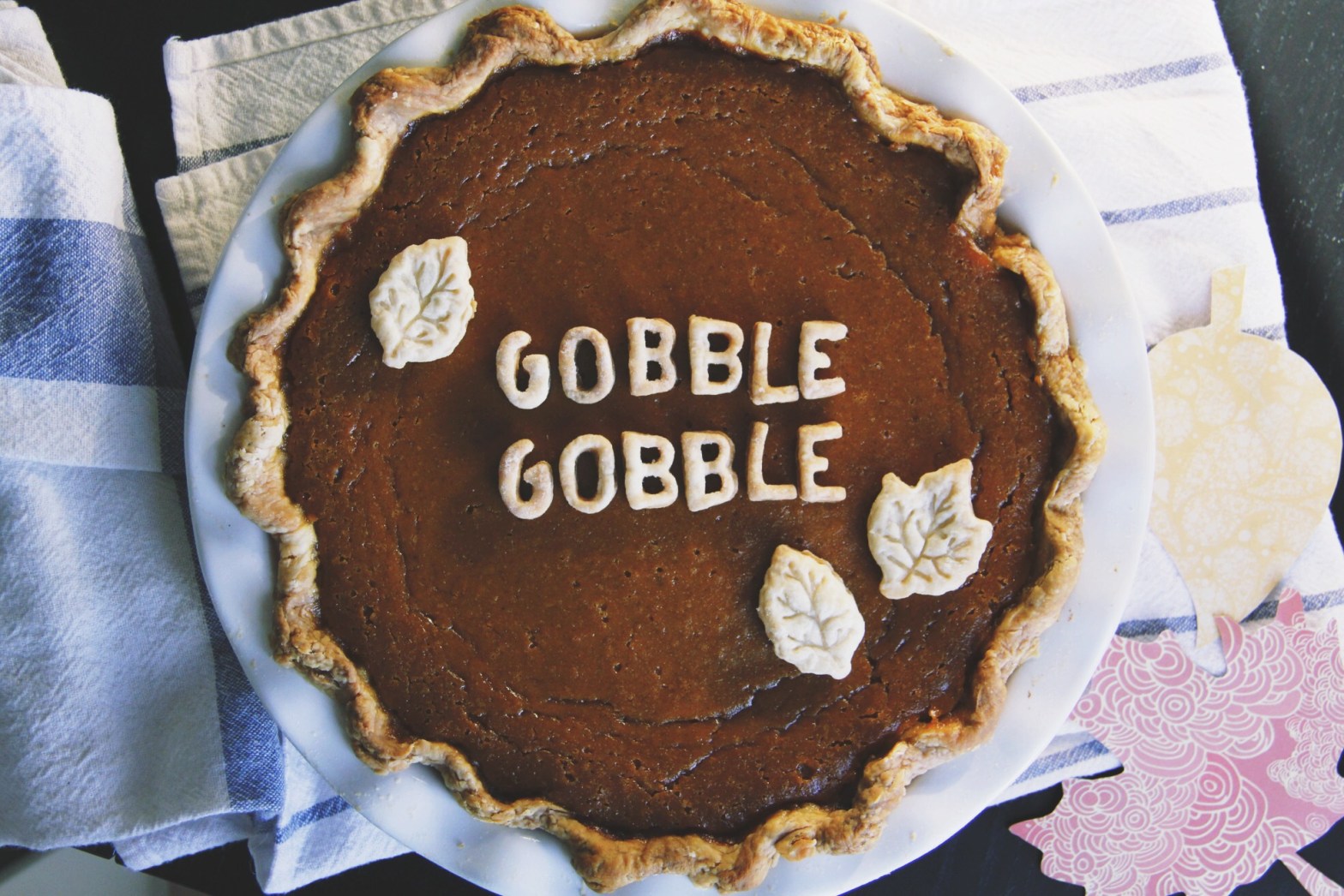 Friendsgiving - Love this pumpkin pie idea