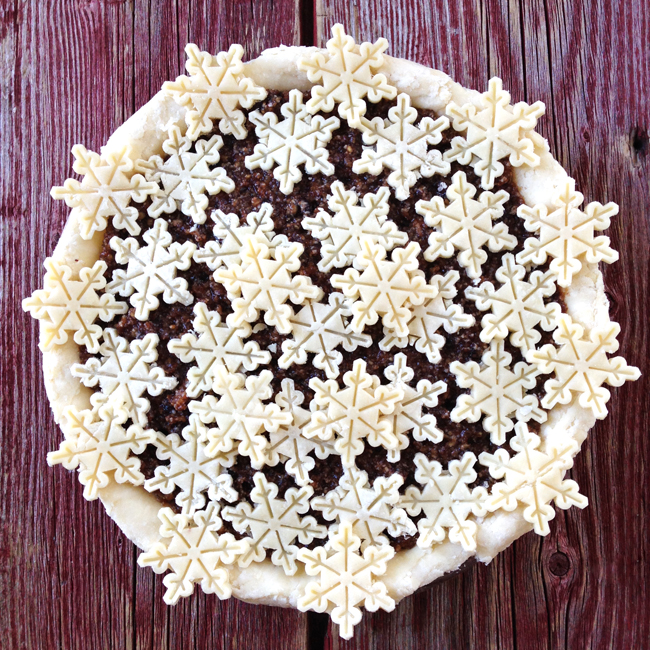 Snowflake Winter Wonderland Pie - Sleigh All Day - 8 Christmas Pie Crust Design Ideas