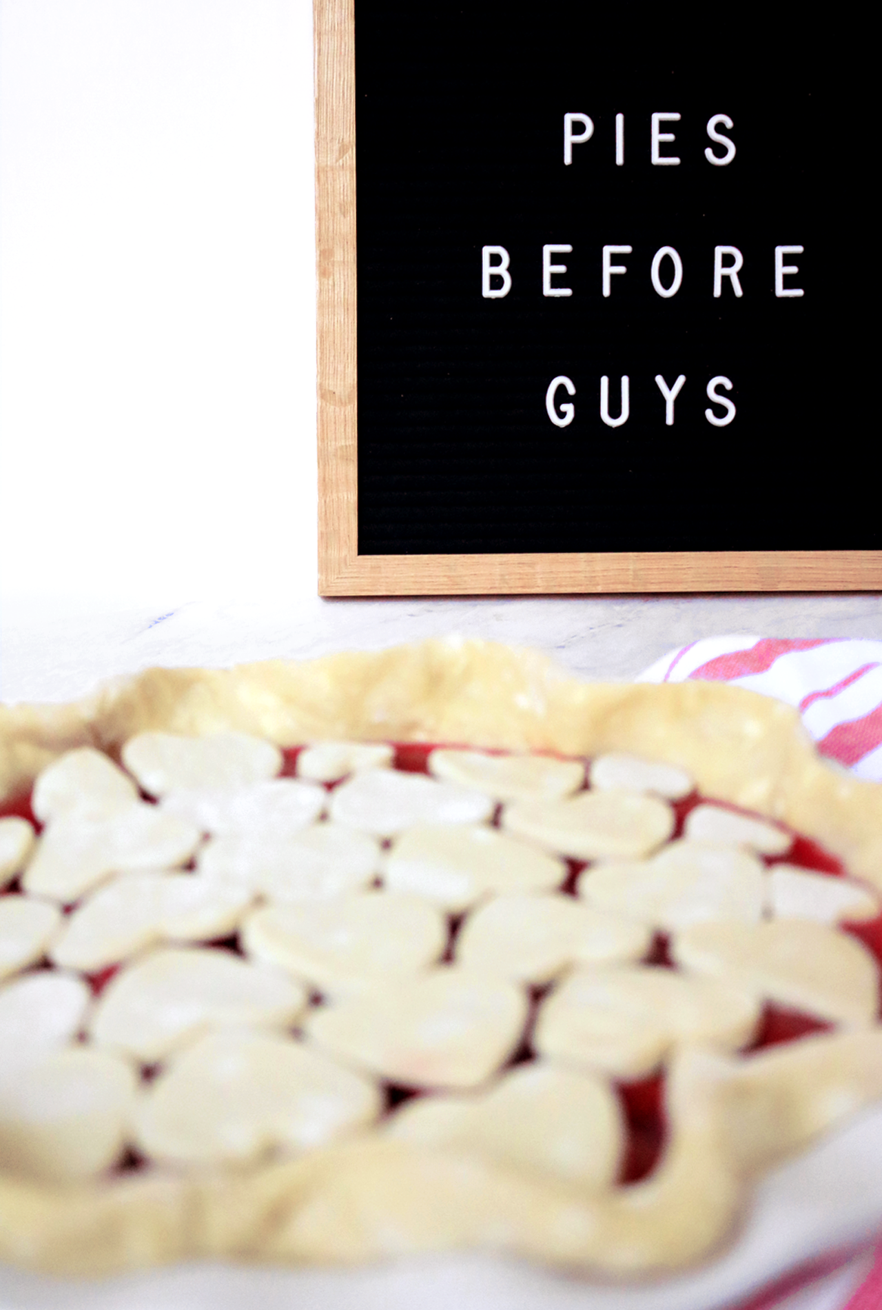 Valentine's Day Tart Cherry Pie recipe | via Pies Before Guys