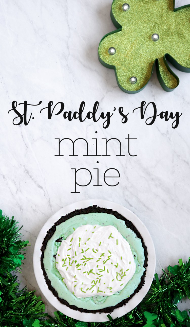 St. Patrick's Day Mint Ice Cream Pie | via Pies Before Guys