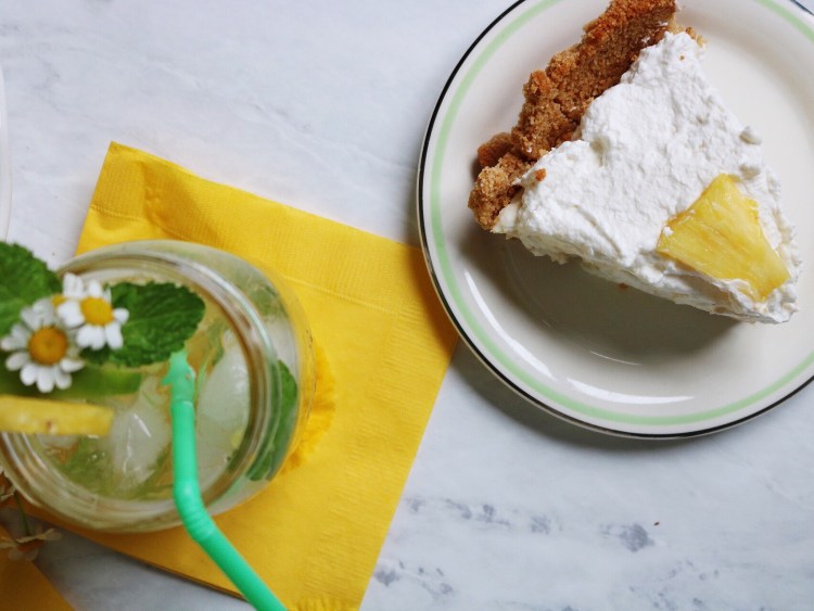 Pineapple Mule recipe | via Pies Before Guys