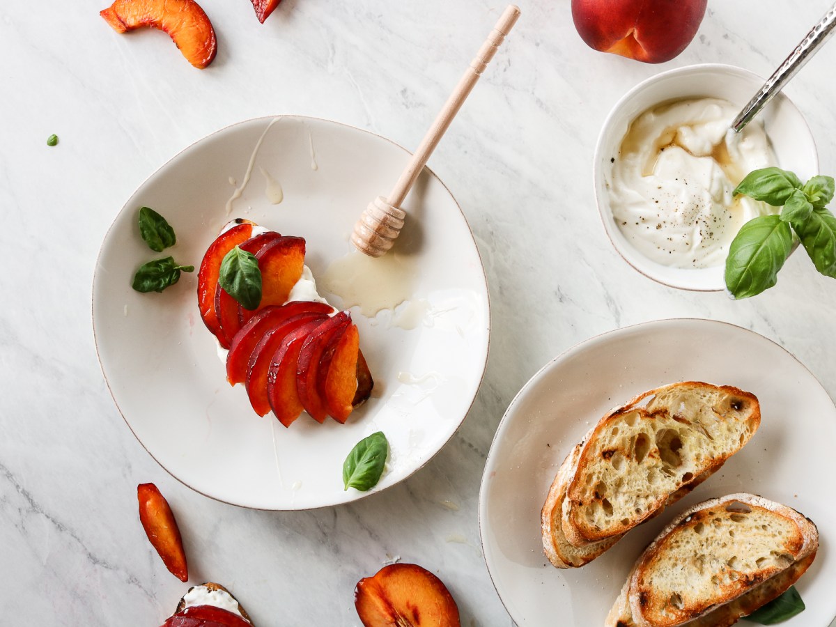 Peach Honey Whipped Ricotta&nbsp;Crostini