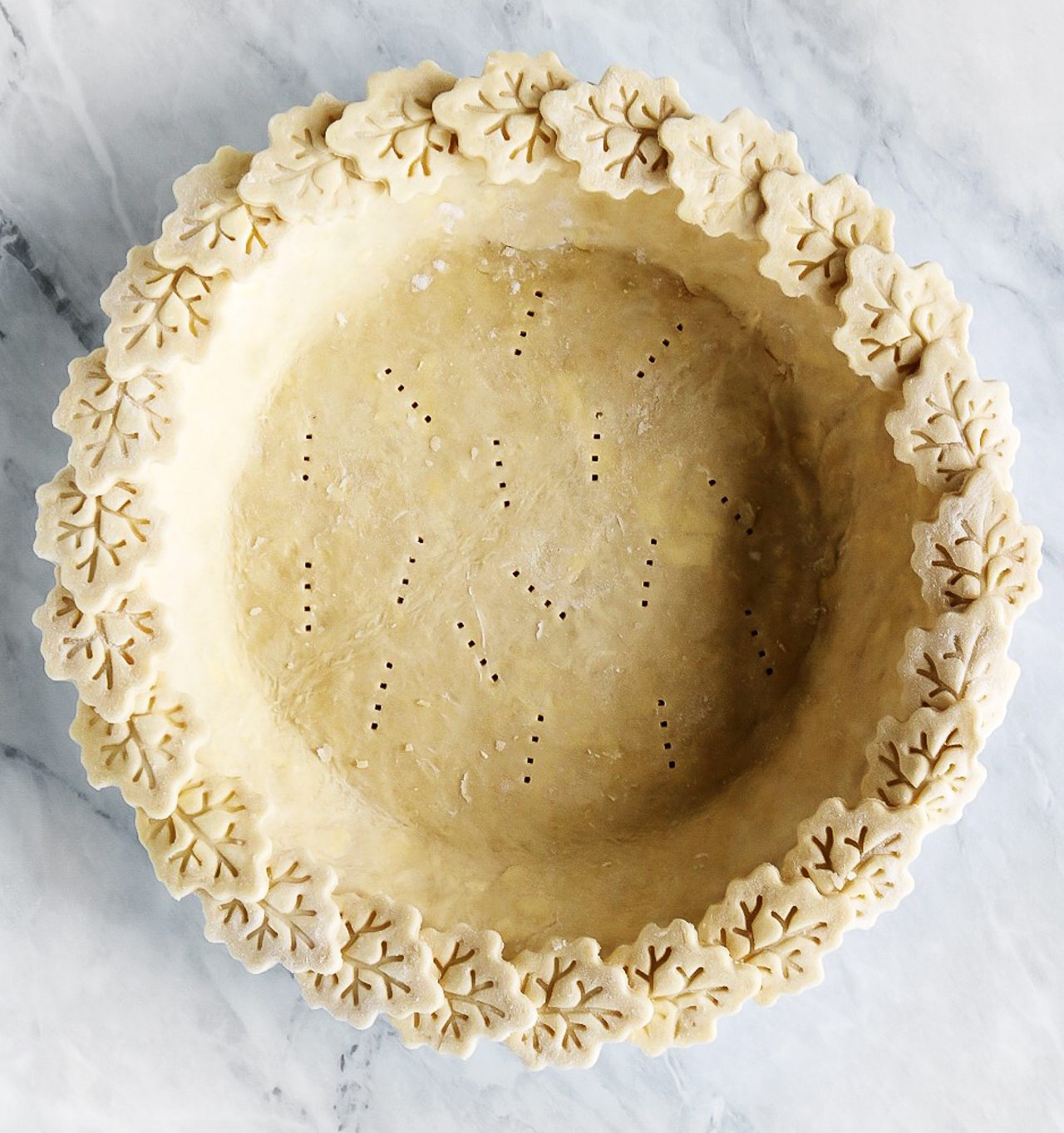 Leaf edged pie crust